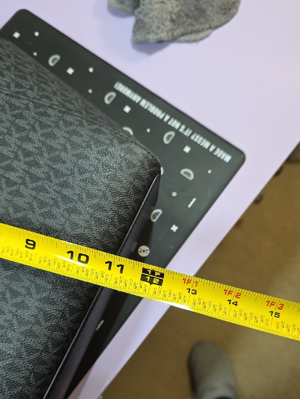 MK Shoulder Bag - Picture 3 of 12